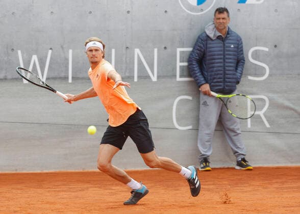 Alexander Zverev (GER) und Trainer, coach Sergi Bruguera Tennis - BMW Open 2022 - ATP, Tennis Herren - MTTC Iphitos - Munich - - Germany - 23 April 2022. Copyright: xJuergenxHasenkopfx