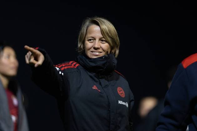 22.04.2022, xedx, GER, Jena, Ernst-Abbe-Sportfeld, Frauenfußball, die Liga, Flyeralarm Frauen Bundesliga, Saison 2021 2022, photogreva FC Carl Zeiss Jena Frauen - FC Bayern Muenchen Frauen, women, FCCZJ, FCB, womensoccer Bianca Rech DFL regulations prohibit any use of photographs as image sequences and or quasi-video