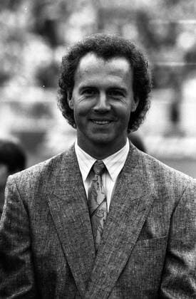 DFB-Pokal Finale 1987 Hamburger SV - Stuttgarter Kickers Deutschland, Berlin, 20.06.1987, Fussball, DFB-Pokal, Saison 1986 1987, Finale Berlin, Hamburger SV - Stuttgarter Kickers (3:1): Franz Beckenbauer, DFL DFB REGULATIONS PROHIBIT ANY USE OF PHOTOGRAPHS AS IMAGE SEQUENCES AND OR QUASI-VIDEO. *** DFB Pokal Final 1987 Hamburger SV Stuttgarter Kickers Germany, Berlin, 20 06 1987, Football, DFB Pokal, Season 1986 1987, Final Berlin, Hamburger SV Stuttgarter Kickers 3 1 Franz Beckenbauer, DFL DFB REGULATES PROHIBIT ANY USE OF PHOTOGRAPHS AS IMAGE SEQUENCES AND OR QUASI VIDEO