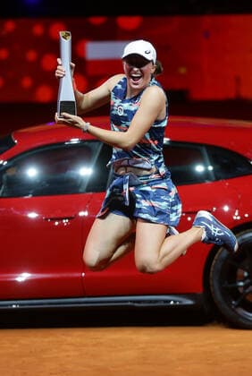 Stuttgart , Porsche Tennis Grand Prix , Finale , Siegerin Iga Swiatek ( POL )