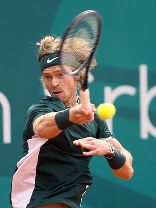 Serbia Tennis Open Djokovic - Rublev 8174468 24.04.2022 Russia s Andrey Rublev competes against Serbia s Novak Djokovic during their final match of the Serbia Open tennis tournament in Belgrade, Serbia. Alexandar Djorovich Sputnik Belgrade Serbia  Copyright: xAlexandarxDjorovichx