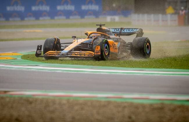 IMOLA - Daniel Ricciardo (3) driving the McLaren MCL36 during the Emilia Romagna F1 Grand Prix at Autodromo Enzo e Dino Ferrari on April 24, 2022 in Imola, Italy. REMKO DE WAAL GP Emilia - Romagna 2022 - RACE 2022 xVIxANPxSportx xxANPxIVx