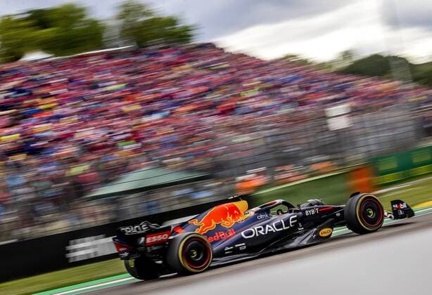 IMOLA - Max Verstappen (Oracle Red Bull Racing) on track during the Emilia Romagna F1 Grand Prix at Autodromo Enzo e Dino Ferrari on April 24, 2022 in Imola, Italy. REMKO DE WAAL GP Emilia - Romagna 2022 - RACE 2022 xVIxANPxSportx xxANPxIVx