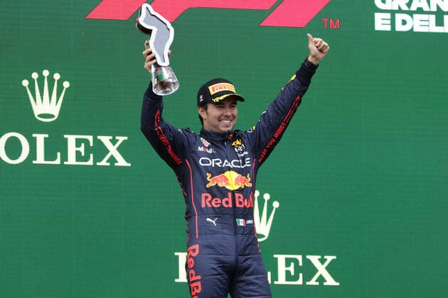 Platz 2 für Sergio Checo Perez (MEX, Oracle Red Bull Racing 11) ITA, Formel 1 Grand Prix Emilia Romagna, Imola, 24.04.2022 ITA, Formel 1 Grand Prix Emilia Romagna, Imola, 24.04.2022 Imola