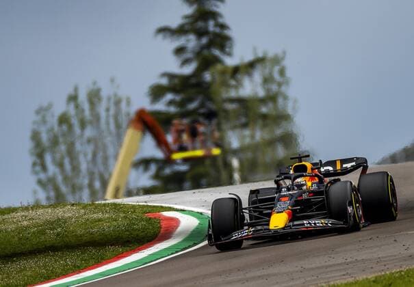 IMOLA - Max Verstappen (Oracle Red Bull Racing) on track during the Emilia Romagna F1 Grand Prix at Autodromo Enzo e Dino Ferrari on April 24, 2022 in Imola, Italy. REMKO DE WAAL GP Emilia - Romagna 2022 - RACE 2022 xVIxANPxSportx xxANPxIVx