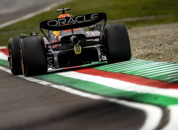 IMOLA - Max Verstappen (Oracle Red Bull Racing) on track during the Emilia Romagna F1 Grand Prix at Autodromo Enzo e Dino Ferrari on April 24, 2022 in Imola, Italy. REMKO DE WAAL GP Emilia - Romagna 2022 - RACE 2022 xVIxANPxSportx xxANPxIVx