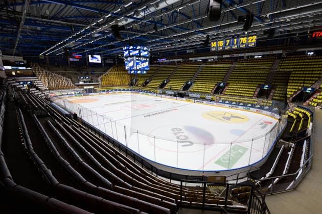 220425 Interiör av Husqvarna Garden inför final tva i Hockeyallsvenskan mellan HV71 och Björklöven den 25 april 2022 i Jönköping. Copyright: AXELxBOBERG BB220425AX001
