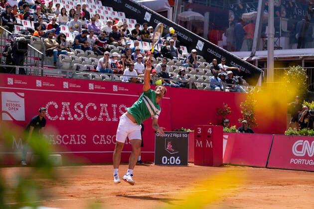 Tommy Paul Vs Richard Gasquet - Millennium Estoril Open 2022 Tommy Paul of United States competes against Richard Gasquet of France during the Millennium Estoril Open ATP, Tennis Herren 250 tennis tournament at Estoril Tennis Club, Estoril, Portugal on April 26, 2022. Lisbon Portugal  Copyright: xNunoxCruzx originalFilename:cruz-tommypau220426_np2c1.jpg