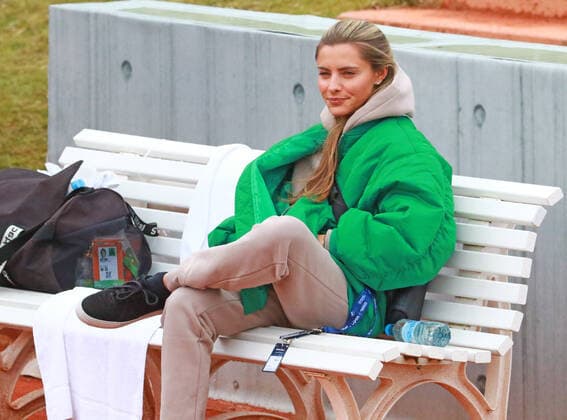 Sophia Thomalla , Freundin von Alexander Zverev, verfogt das Training Tennis BMW Open by American Express 2022 26.04.2022 FOTO: Mladen Lackovic LakoPress