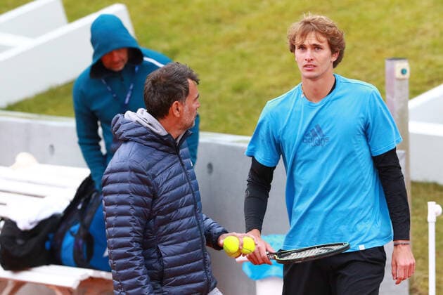 Alexander Zverev und sein Trainer Sergi Bruguera Tennis BMW Open by American Express 2022 26.04.2022 FOTO: Mladen Lackovic LakoPress
