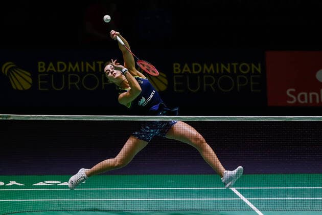 Bilder des Jahres 2022, Sport 04 April Sport Themen der Woche KW17 April 26, 2022, MADRID, MADRID, SPAIN: Carlolina Marin from Spain in action during European Badminton Championship at Gallur Sports Center on April 26, 2022 in Madrid, Spain. MADRID SPAIN - ZUMAa181 20220426_zaa_a181_229 Copyright: xIrinaxR.xHipolitox