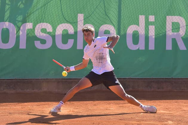 April 26, 2022, Rome, Italy: Flavio Cobolli (ITA) during the ATP, Tennis Herren Challenger Roma Open tennis tournament round of 32 at Garden Tennis Club on April 26, 2022 in Rome, Italy. Tennis Internationals - ATP Challenger Roma Open tennis tournament, Rome, Italy  - ZUMAl164 20220426_zsa_l164_064 Copyright: xRobertoxBettacchi Sportreporterx
