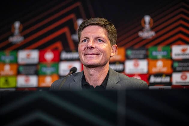 27.04.2022, xkvx, Fussball UEFA Europa League, Eintracht Frankfurt - Pressekonferenz emspor, v.l. Trainer Oliver Glasner (Eintracht Frankfurt) (DFL DFB REGULATIONS PROHIBIT ANY USE OF PHOTOGRAPHS as IMAGE SEQUENCES and or QUASI-VIDEO) London