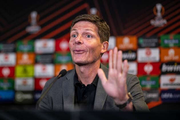 Sport Bilder des Tages 27.04.2022, xkvx, Fussball UEFA Europa League, Eintracht Frankfurt - Pressekonferenz emspor, v.l. Trainer Oliver Glasner (Eintracht Frankfurt) (DFL DFB REGULATIONS PROHIBIT ANY USE OF PHOTOGRAPHS as IMAGE SEQUENCES and or QUASI-VIDEO) London