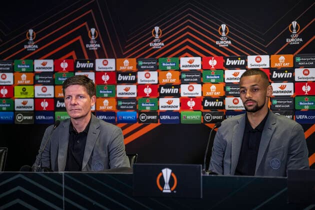 27.04.2022, xkvx, Fussball UEFA Europa League, Eintracht Frankfurt - Pressekonferenz emspor, v.l. Trainer Oliver Glasner (Eintracht Frankfurt), Djibril Sow (Eintracht Frankfurt) (DFL DFB REGULATIONS PROHIBIT ANY USE OF PHOTOGRAPHS as IMAGE SEQUENCES and or QUASI-VIDEO) London