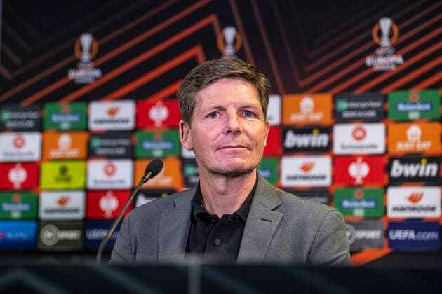 27.04.2022, xkvx, Fussball UEFA Europa League, Eintracht Frankfurt - Pressekonferenz emspor, v.l. Trainer Oliver Glasner (Eintracht Frankfurt) (DFL DFB REGULATIONS PROHIBIT ANY USE OF PHOTOGRAPHS as IMAGE SEQUENCES and or QUASI-VIDEO) London