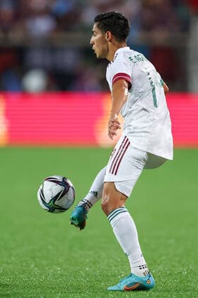 April 27, 2022: Mexico defender ERICK GERMAIN AGUIRRE TAFOLLA (14) sets up a play during the Mextour Mexico vs Guatemala match at Camping World Stadium in Orlando, Fl on April 27, 2022. - ZUMAk149 20220427_zsp_k149_006 Copyright: xCoryxKnowltonx