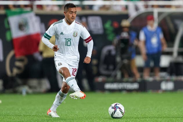 April 27, 2022: Mexico midfielder ERICK DANIEL SANCHEZ OCEGUEDA (18) makes a pass during the Mextour Mexico vs Guatemala match at Camping World Stadium in Orlando, Fl on April 27, 2022. - ZUMAk149 20220427_zsp_k149_013 Copyright: xCoryxKnowltonx