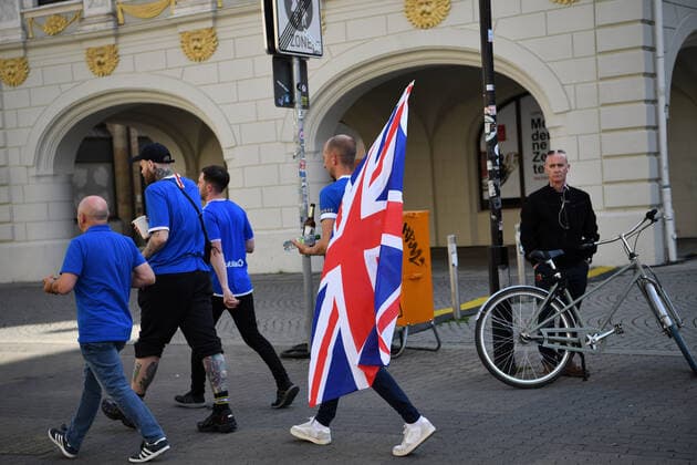 Fussball, Herren, Saison 2021 2022, Europa League (Halbfinale, Hinspiel), RB Leipzig - Glasgow Rangers, Fans von Glasgow vor dem Spiel in der Leipziger Innenstadt, 28.04. 2022, Copyright: xSebastianxRäppold MatthiasxKochx