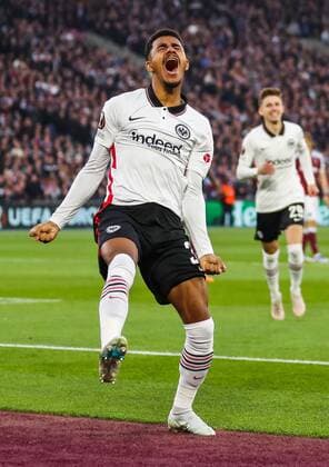 Mandatory Credit: Photo by Andrew Fosker Shutterstock (12914204ap) Ansgar Knauff of Eintracht Frankfurt celebrates scoring the opening goal 0-1 West Ham United v Eintracht Frankfurt, UEFA Europa League, Semi-Final, First Leg, Football, The London Stadium, London, UK - 28 Apr 2022 EDITORIAL USE ONLY No use with unauthorised audio, video, data, fixture lists, club league logos or live services. Online in-match use limited to 120 images, no video emulation. No use in betting, games or single club league player publications. West Ham United v Eintracht Frankfurt, UEFA Europa League, Semi-Final, First Leg, Football, The London Stadium, London, UK - 28 Apr 2022 EDITORIAL USE ONLY No use with unauthorised audio, video, data, fixture lists, club league logos or live services. Online in-match use limited to 120 images, no video emulation. No use in betting, games or single club league player publications. Copyright: xAndrewxFosker Shutterstockx 12914204ap