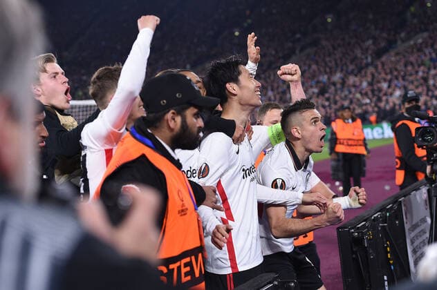 Fußball Europa League Halbfinale West Ham United - Eintracht Frankfurt am 28.04.2022 im Olympiastadion London in London Torjubel Jubel Tor zum 1:2 durch Daichi Kamada ( Frankfurt )