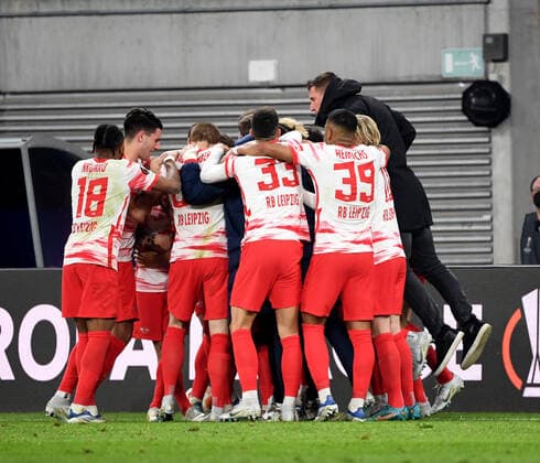 Fussball, Herren, Saison 2021 2022, Europa League (Halbfinale, Hinspiel), RB Leipzig - Glasgow Rangers, Leipziger Jubel nach Tor zum 1:0, 28.04. 2022, Copyright: xSebastianxRäppold MatthiasxKochx