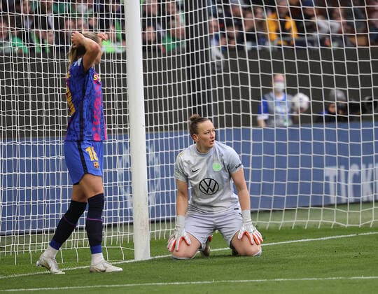 Ana-Maria Crnogorcevic FC Barcelona, Barca , Almuth Schult (VfL Wolfsburg) DFL REGULATIONS PROHIBIT ANY USE OF PHOTOGRAPHS AS IMAGE SEQUENCES AND OR QUASI-VIDEO.