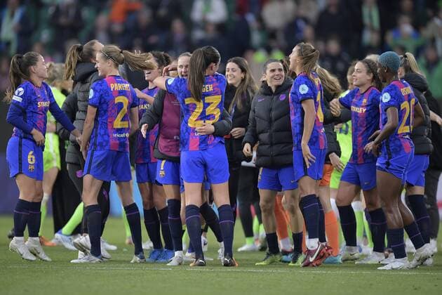 WOLFSBURG - FC Barcelona, Barca players after the women s Champions League semifinal match between VFL Wolfsburg and FC Barcelona at the VFL Wolfsburg Arena on April 30, 2022 in Wolfsburg, Germany. ANP Dutch Height Gerrit van Keulen Women s Champions League semi final 2e leg 2021 2022 xVIxANPxSportx xGerritxvanxKeulenxIVx