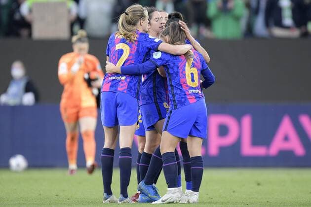 WOLFSBURG - FC Barcelona, Barca players after the women s Champions League semifinal match between VFL Wolfsburg and FC Barcelona at the VFL Wolfsburg Arena on April 30, 2022 in Wolfsburg, Germany. ANP Dutch Height Gerrit van Keulen Women s Champions League semi final 2e leg 2021 2022 xVIxANPxSportx xGerritxvanxKeulenxIVx