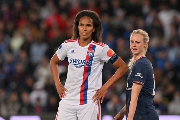 Parc des Princes Wendie Renard ( 3 Olympique Lyonnais) and Amanda Ilestedt ( 15 Paris Saint-Germain) during the UEFA Womens Champions League semifinal between Paris Saint-Germain FC and Olympique Lyonnais at Parc des Princes in Paris, France Cristiano Mazzi SPP Paris Saint-Germain FC v Olympique Lyonnais - UEFA Womens Champions League semifinal - Parc des Princes - Paris, France 