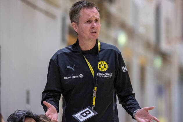 Handball I Frauen I 1. HBF I Borussia Dortmund - SG BBM Bietigheim I 30.04.2022 Andre Fuhr (Borussia Dortmund) wundert sich Dortmund Halle Wellinghofen NRW Deutschland Copyright: xLobeca PatrickxNuhnx