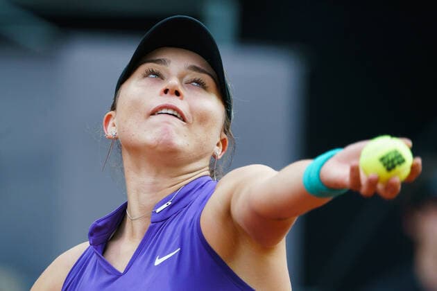 April 30, 2022, Madrid, Spain: Paula Badosa of Spain plays against Simona Halep of Romania during Day Three of Mutua Madrid Open 2022 at La Caja Magica in Madrid..Simona Halep beats Paula Badosa (6.6) Madrid Spain - ZUMAs197 20220430_zaa_s197_106 Copyright: xAtilanoxGarciax