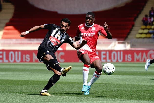 Angelo Fulgini (Sco Angers) - Eliot Matazo (AS Monaco) FOOTBALL : AS Monaco vs Angers - Ligue 1 Uber Eats - Monaco - 01 05 2022 NorbertScanella Panoramic 