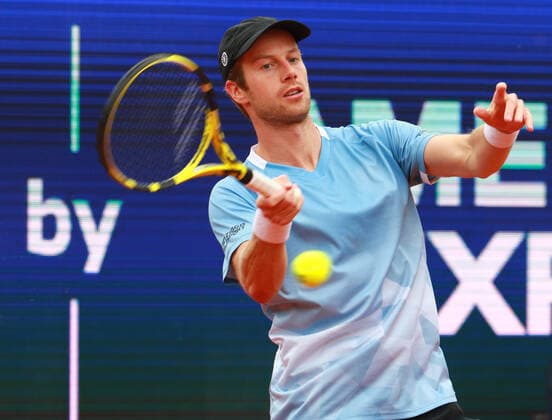 Botic van de Zandschulp, am Ball Holger Rune (DEN) und Botic van de Zandschulp (NED) ATP, Tennis Herren Singles Final, Finale, einzeln, Tennis BMW Open by American Express 2022 01.05.2022 FOTO: Mladen Lackovic LakoPress