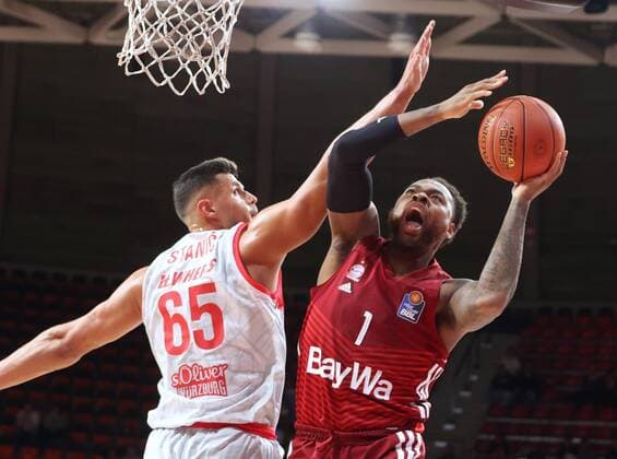 Sport Themen der Woche KW17 Sport Bilder des Tages Wuerzburgs 65 STANIC vs Bayerns 1 Deshaun THOMAS. Basketball, FC Bayern - Wuerzburg, am 1.05.2022, Basketball Bundesliga, FC Bayern München Basketball - s.Oliver Würzburg, Saison 2021-2022. Muenchen, A U D I D O M E, Deutschland. Quelle Copyright Credit : Oryk HAIST *** Wuerzburgs 65 STANIC vs Bayerns 1 Deshaun THOMAS Basketball, FC Bayern Wuerzburg, on 1 05 2022, Basketball Bundesliga, FC Bayern Munich Basketball s Oliver Würzburg, season 2021 2022 Muenchen, A U D I D O M E, Germany Source Copyright Credit Oryk HAIST xx