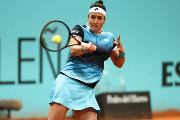May 2, 2022, MADRID, MADRID, SPAIN: Ons Jabeur of Tunisia in action against Belinda Bencic of Switzerland during the Mutua Madrid Open 2022 celebrated at La Caja Magica on May 02, 2022, in Madrid, Spain. MADRID SPAIN - ZUMAa181 20220502_zaa_a181_117 Copyright: xOscarxJ.xBarrosox