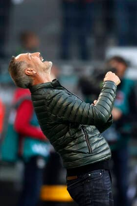 Sport Bilder des Tages Mönchengladbach, Deutschland, 1. Fussball Bundesliga, 32.Spieltag Borussia Mönchengladbach : RB Leipzig 3:1 02.05. 2022 im Borussia Park in Mönchengladbach Trainer Adi HÜTTER (HUETTER) (MG) *** Mönchengladbach, Germany, 1 Football Bundesliga, 32 Matchday Borussia Mönchengladbach RB Leipzig 3 1 02 05 2022 at Borussia Park in Mönchengladbach coach Adi HÜTTER HUETTER MG
