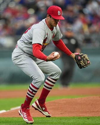 May 03, 2022: St. Louis Cardinals starting pitcher Dakota Hudson (43) makes a play on a ground ball at Kauffman Stadium Kansas City, Missouri. The Kansas City Royals defeated the St. Louis Cardinals 7-1. CSM. Kansas City United States - ZUMAc04_ 20220503_zaf_c04_058 Copyright: xJonxRobichaudx