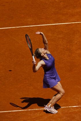 Mandatory Credit: Photo by Ella Ling Shutterstock (12922067c) Simona Halep of Romania in action Mutua Madrid Open, Tennis, La Caja Magica, Madrid, Spain - 04 May 2022 Mutua Madrid Open, Tennis, La Caja Magica, Madrid, Spain - 04 May 2022  Copyright: xEllaxLing Shutterstockx 12922067c
