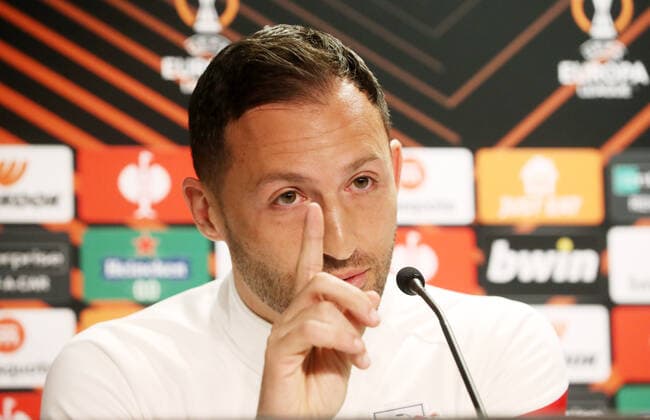 RB Leipzig - Training 04.05.2022 Glasgow, 04.05.2022, Ibrox Stadium, Fussball, UEFA Europa League, Matchday-1, Pressekonferenz RB Leipzig vor dem Halbfinale , Rangers FC Glasgow vs. RB Leipzig , Im Bild; Trainer Domenico Tedesco, RB Leipzig , UEFA regulations prohibit any use of photographs as image sequences and or quasi-video.