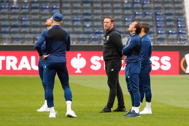 West Ham United Stadium Walk Around West Ham First Team Coach Kevin Nolan and the West Ham players during the West Ham United Stadium Walk before the UEFA Europa League Semi-Final Second Leg match against Eintracht Frankfurt at the Deutsche Bank Park, Frankfurt Content Not Available For UK Newspapers Copyright: xPaulxChestertonx FIL-16874-0041 UK Newspapers OUT