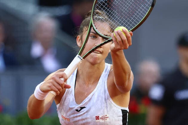 May 4, 2022, MADRID, MADRID, SPAIN: Sara Sorribes of Spain in action against Jessica Pegula of United States during the Mutua Madrid Open 2022 celebrated at La Caja Magica on May 04, 2022, in Madrid, Spain. MADRID SPAIN - ZUMAa181 20220504_zaa_a181_282 Copyright: xOscarxJ.xBarrosox