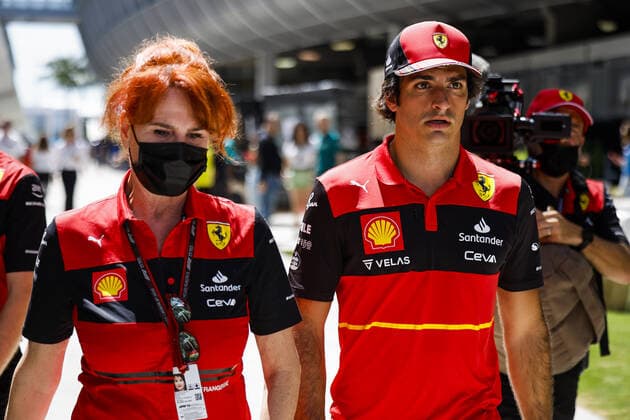 SAINZ Carlos (spa), Scuderia Ferrari F1-75, portrait during the Formula 1 Crypto.com Miami Grand Prix 2022, 5th round of the 2022 FIA Formula One World Championship, WM, Weltmeisterschaft on the Miami International Autodrome, from May 6 to 8, 2022 in Miami Gardens, Florida, United States of America - F1 - MIAMI GRAND PRIX 2022 DPPI Panoramic  00122013__DEL7541.JPG_