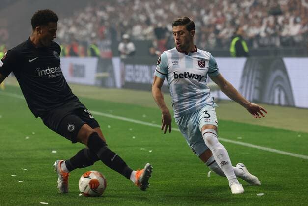 Mandatory Credit: Photo by Simon Dael Shutterstock (12925375aq) Eintracht Frankfurt v West Ham United, UEFA Europa League, Semi Final, Second Leg, Football, Deutsche Bank Park, Frankfurt, Germany - 05 May 2022 EDITORIAL USE ONLY No use with unauthorised audio, video, data, fixture lists, club league logos or live services. Online in-match use limited to 120 images, no video emulation. No use in betting, games or single club league player publications. Eintracht Frankfurt v West Ham United, UEFA Europa League, Semi Final, Second Leg, Football, Deutsche Bank Park, Frankfurt, Germany - 05 May 2022 EDITORIAL USE ONLY No use with unauthorised audio, video, data, fixture lists, club league logos or live services. Online in-match use limited to 120 images, no video emulation. No use in betting, games or single club league player publications. Copyright: xSimonxDael Shutterstockx 12925375aq