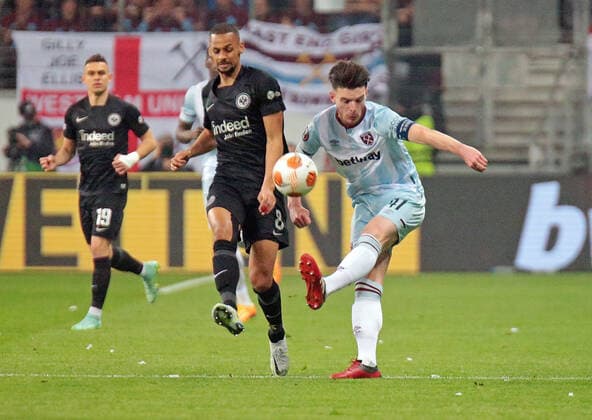 05.05.2022, xovx, Fußball UEFA Europa League, Halbfinale, Eintracht Frankfurt - West Ham United v.l. Djibril Sow (Eintracht Frankfurt), Declan Rice (West Ham United) emspor Frankfurt