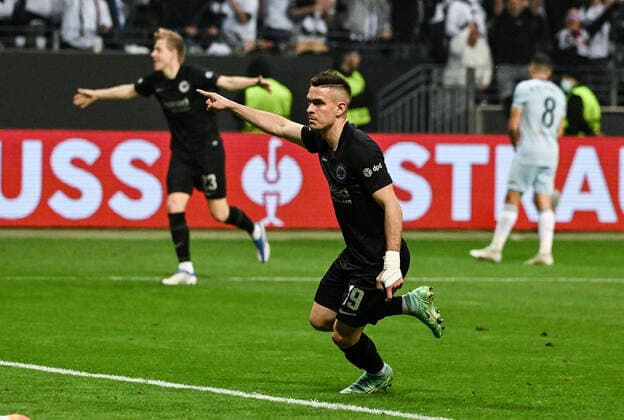 05.05.2022, xpsx, Fussball UEFA Europa League 1 2 Finale, Eintracht Frankfurt - West Ham United v.l. celebrate the goal, Torjubel zum 1:0 Torschütze Rafael Borre (Eintracht Frankfurt) (DFL DFB REGULATIONS PROHIBIT ANY USE OF PHOTOGRAPHS as IMAGE SEQUENCES and or QUASI-VIDEO) emspor Frankfurt