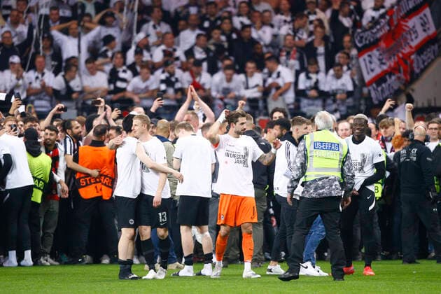 Eintracht Frankfurt v West Ham United UEFA Europa League The Eintracht Frankfurt fans and the Eintracht Frankfurt fans celebrate victory at the end of the UEFA Europa League Semi-Final Second Leg match at the Deutsche Bank Park, Frankfurt Content Not Available For UK Newspapers Copyright: xPaulxChestertonx FIL-16873-0159 UK Newspapers OUT