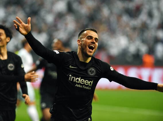 Sport Bilder des Tages Filip Kostic Torjubel nach dem 1:0 fotografiert am 05.5.2022 in Frankfurt beim Fußball Euopa League Pikal Spiel Eintracht Frankfurt gegen West Ham United. (DFL DFB REGULATIONS PROHIBIT ANY USE OF PHOTOGRAPHS as IMAGE SEQUENCES and or QUASI-VIDEO)