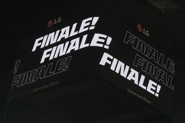 Fußball - Europa League - Halbfinale Eintracht Frankfurt - West Ham United am 05.05.2022 im Deutsche Bank Park in Frankfurt Anzeigetafel Videoleinwand mit Finale Schriftzug