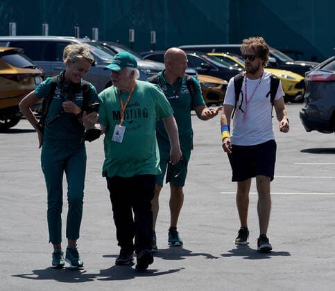 FORMULA 1 CRYPTO.COM MIAMI GRAND PRIX 06.05.2022, Miami International Autodrome, Miami, FORMULA 1 CRYPTO.COM MIAMI GRAND PRIX ,im Bild Britta Roeske, Norbert Vettel, Mark Arnall, Sebastian Vettel (DEU), Aston Martin Aramco Cognizant Formula One Team